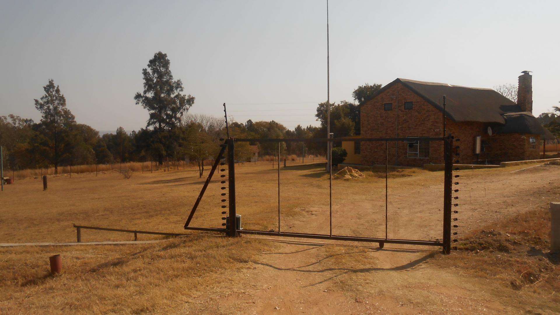 Front View of property in Laezonia AH