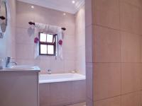 Bathroom 1 - 8 square meters of property in Boardwalk Meander Estate