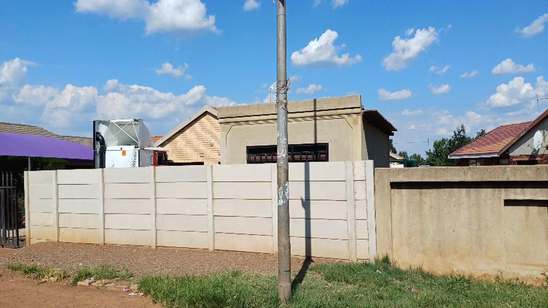 Front View of property in Meyerton