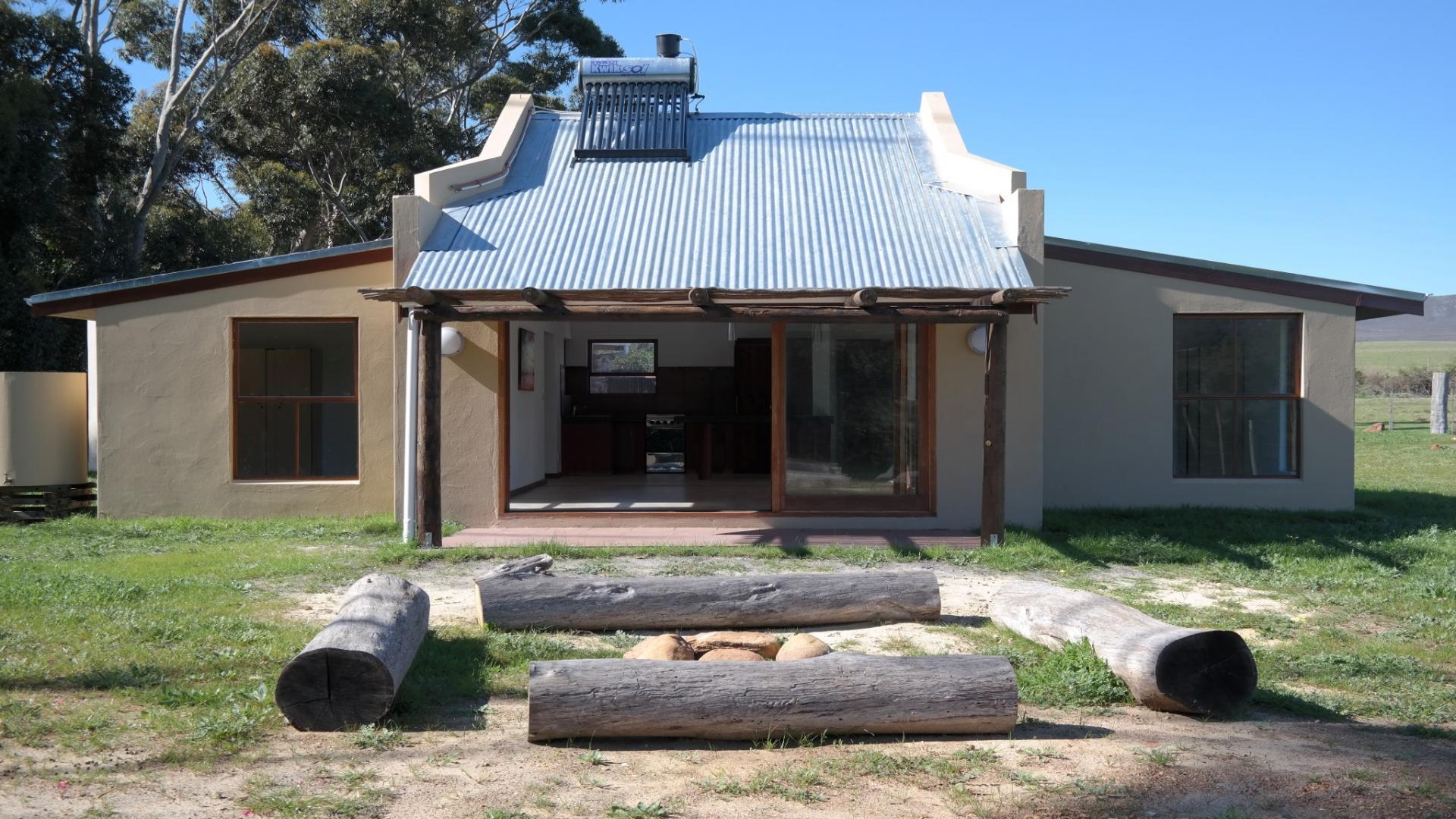 Backyard of property in Papiesvlei