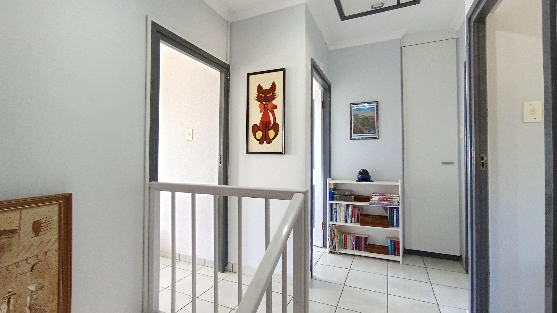 Spaces - 21 square meters of property in Athlone Park