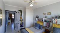 Bed Room 1 - 15 square meters of property in Athlone Park