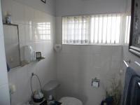 Bathroom 1 - 5 square meters of property in Athlone Park