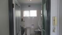 Main Bathroom - 7 square meters of property in Athlone Park