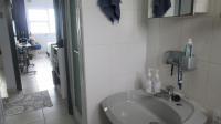 Bathroom 1 - 5 square meters of property in Athlone Park