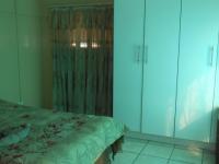 Main Bedroom - 19 square meters of property in Emalahleni (Witbank) 