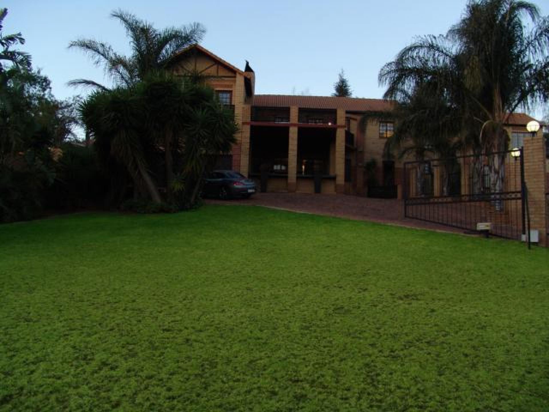 Front View of property in Faerie Glen