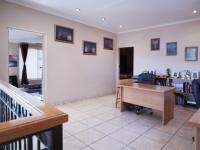 Lounges - 40 square meters of property in Woodhill Golf Estate