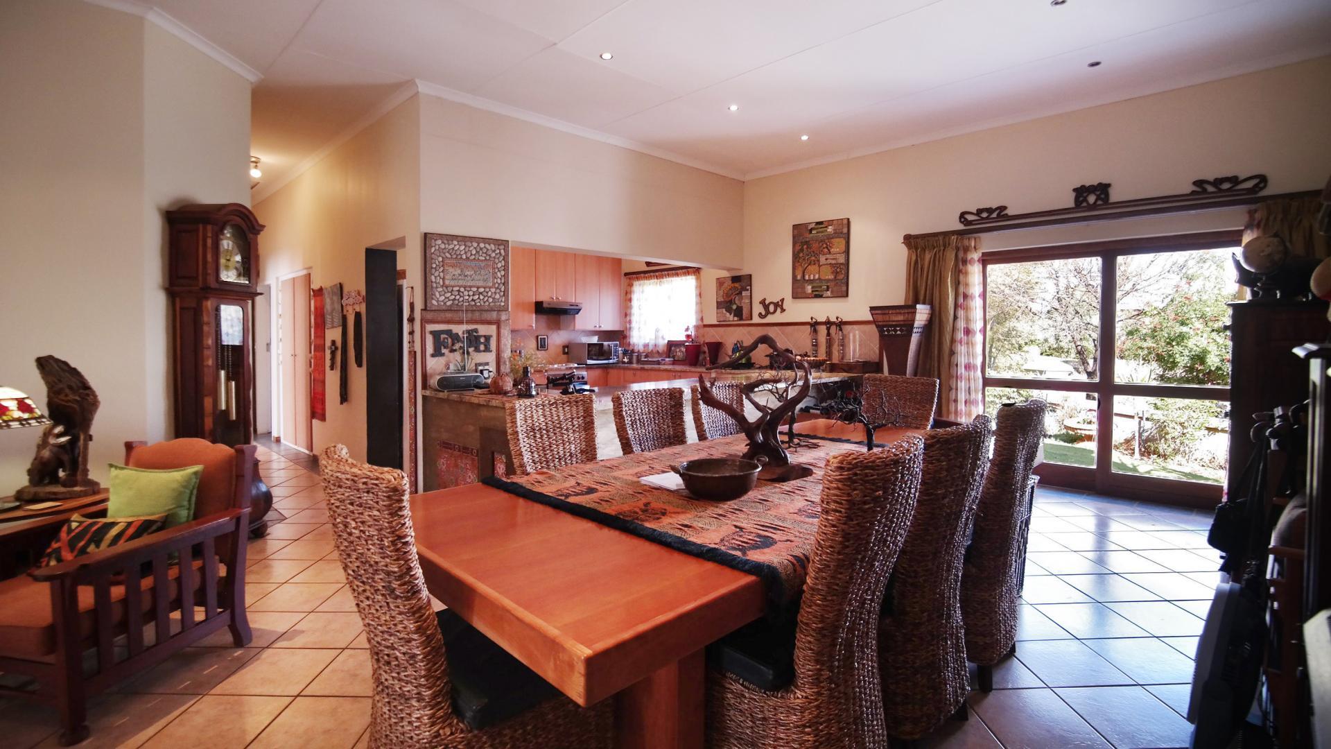 Dining Room - 12 square meters of property in Boardwalk Meander Estate