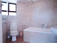 Bathroom 1 - 4 square meters of property in Silver Lakes Golf Estate