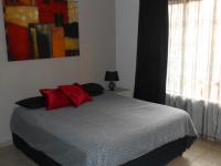 Main Bedroom - 17 square meters of property in Pomona