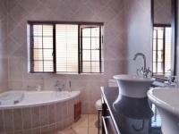 Bathroom 2 - 6 square meters of property in Cormallen Hill Estate