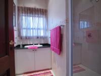 Bathroom 1 - 9 square meters of property in Woodhill Golf Estate