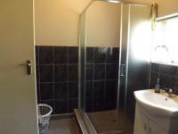 Main Bathroom - 6 square meters of property in Westridge