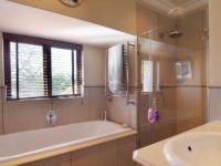 Bathroom 2 - 7 square meters of property in Woodhill Golf Estate