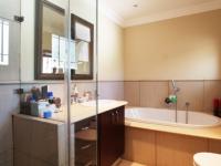 Bathroom 1 - 6 square meters of property in Woodhill Golf Estate