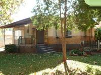 Front View of property in Lyttelton Manor