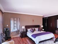 Main Bedroom - 37 square meters of property in Cormallen Hill Estate