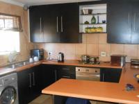 Kitchen - 13 square meters of property in Dalpark