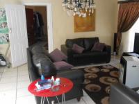 Lounges - 55 square meters of property in Dalpark