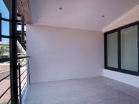 Balcony - 148 square meters of property in The Wilds Estate