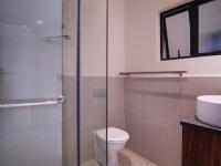 Bathroom 2 - 4 square meters of property in The Wilds Estate