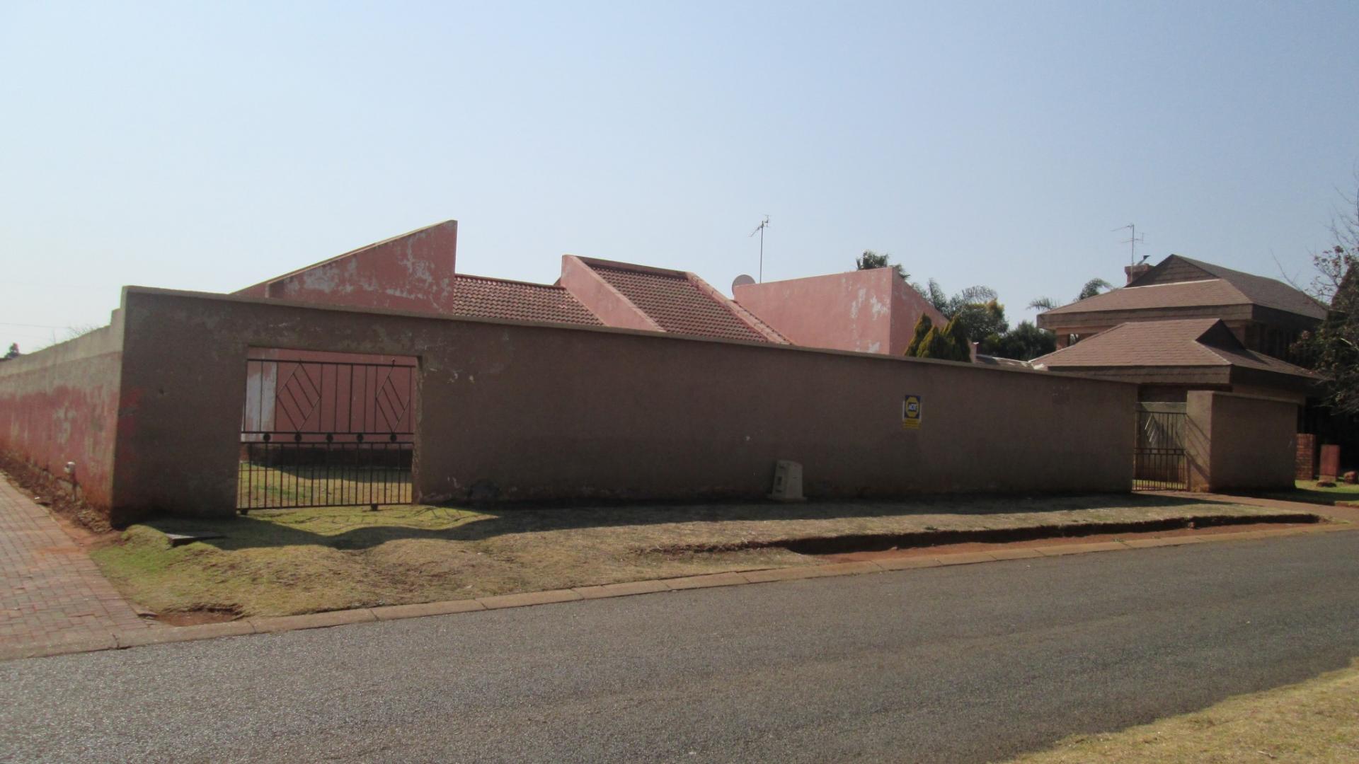 Front View of property in Eldorado Estate
