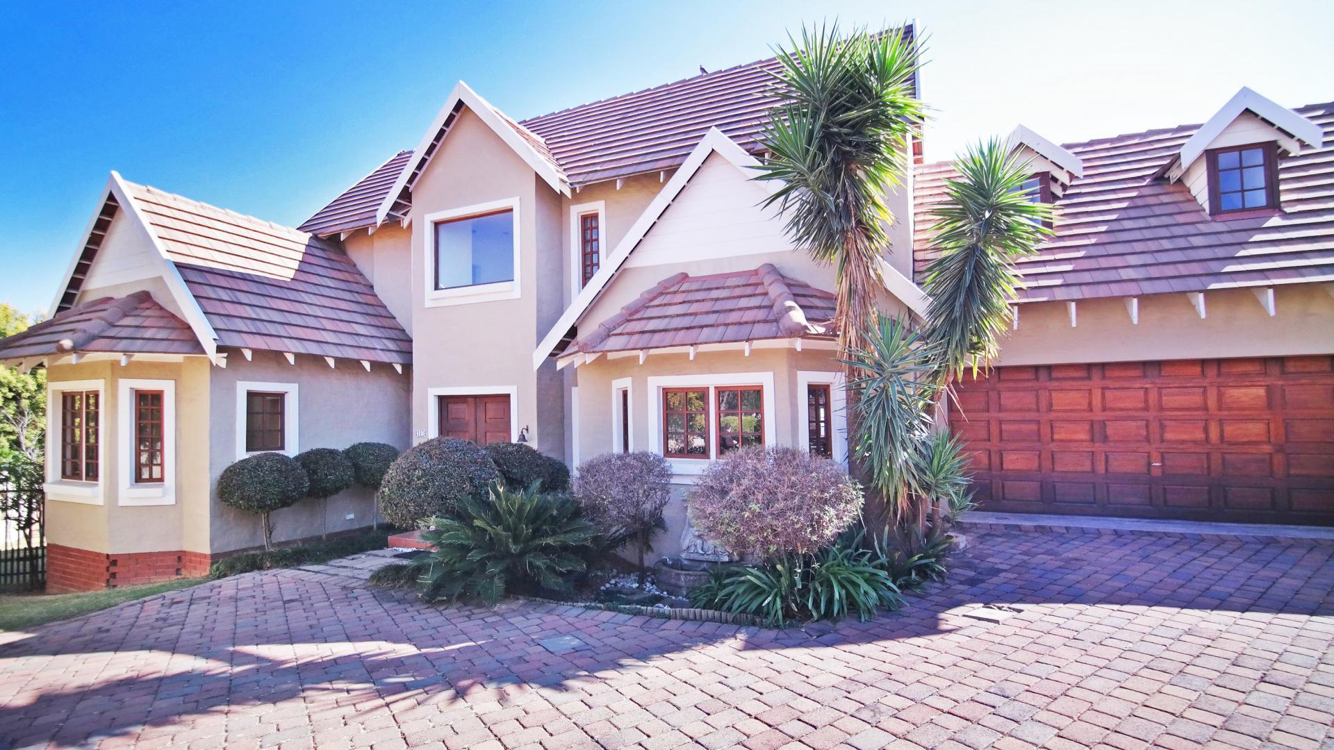 Front View of property in Woodlands Lifestyle Estate