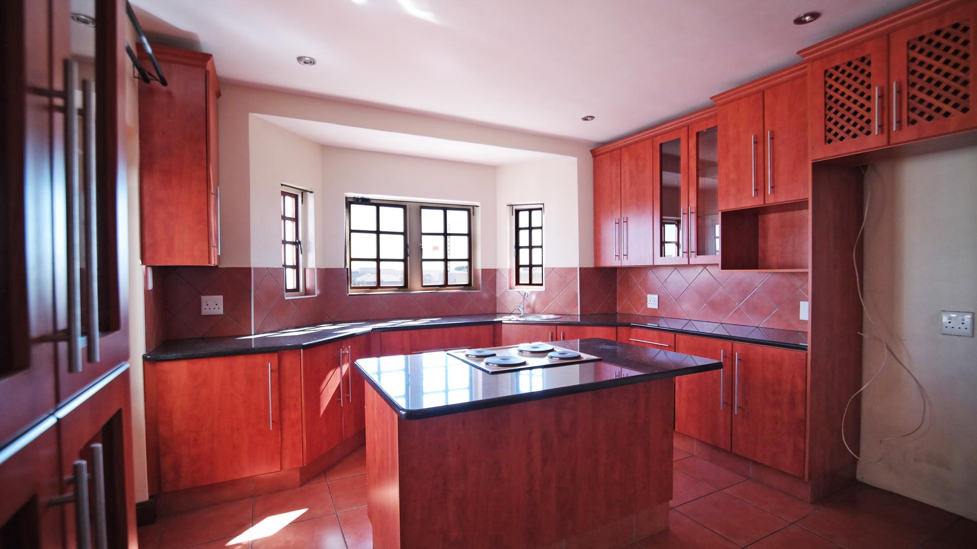 Kitchen - 14 square meters of property in Woodlands Lifestyle Estate