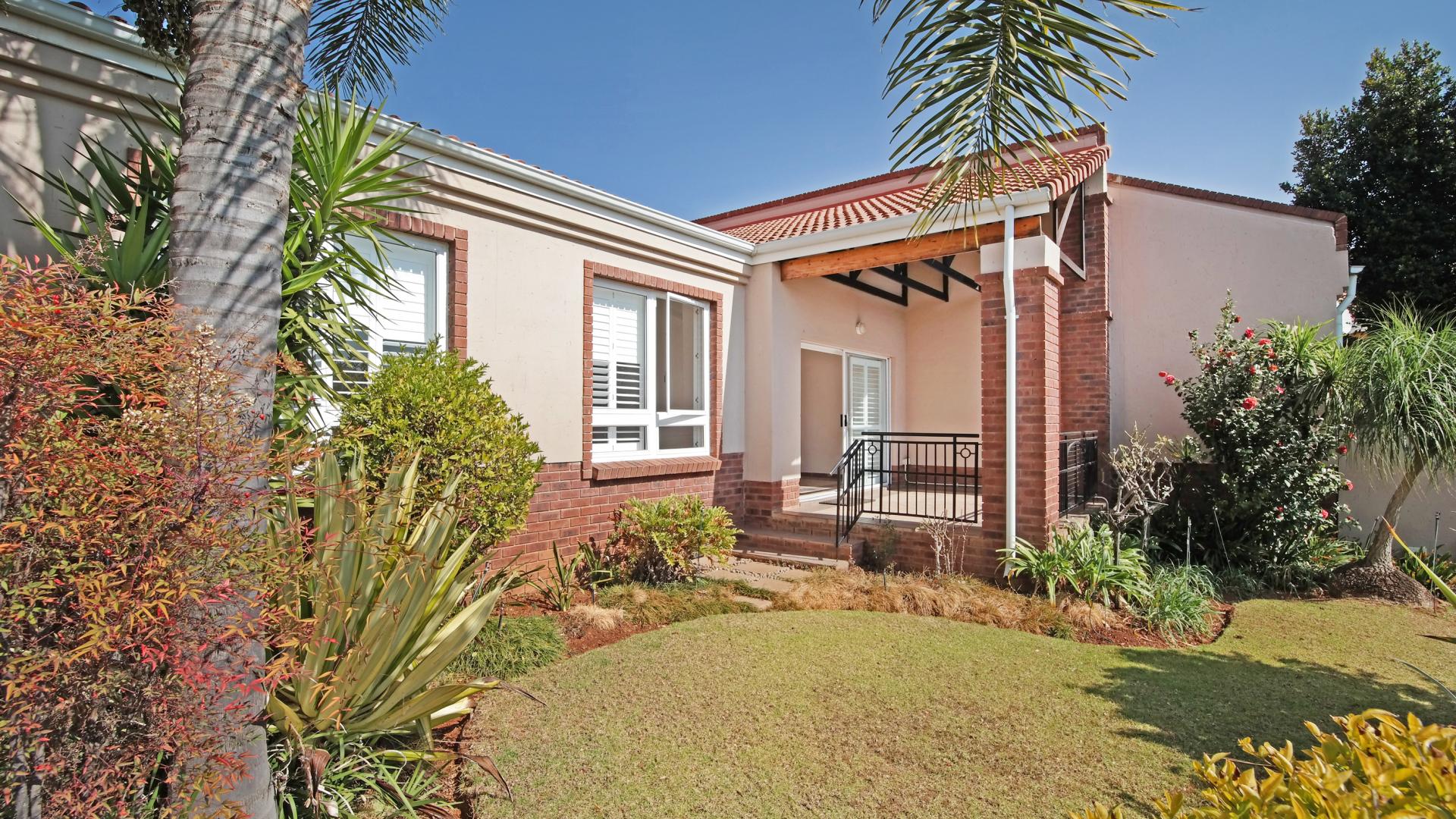 Garden of property in Woodhill Golf Estate