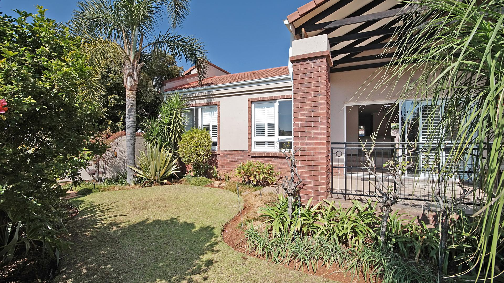 Garden of property in Woodhill Golf Estate
