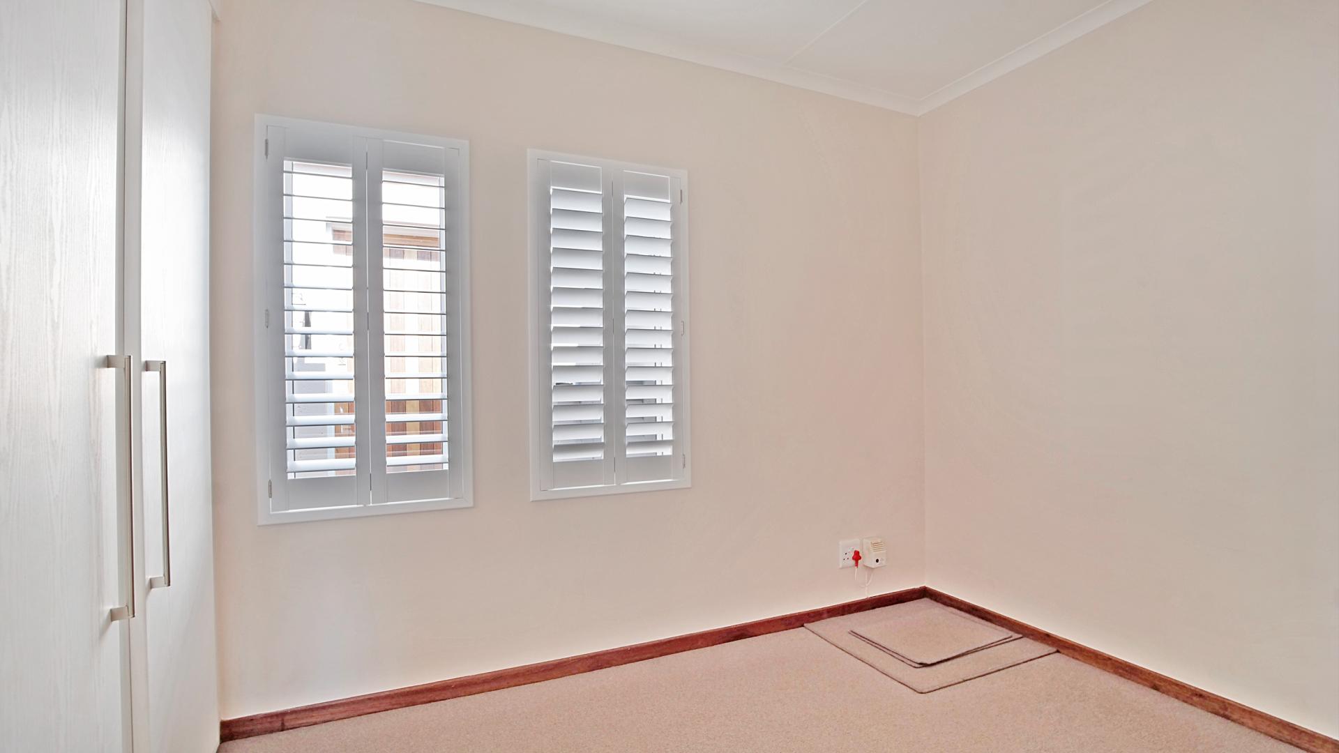Bed Room 2 - 10 square meters of property in Woodhill Golf Estate