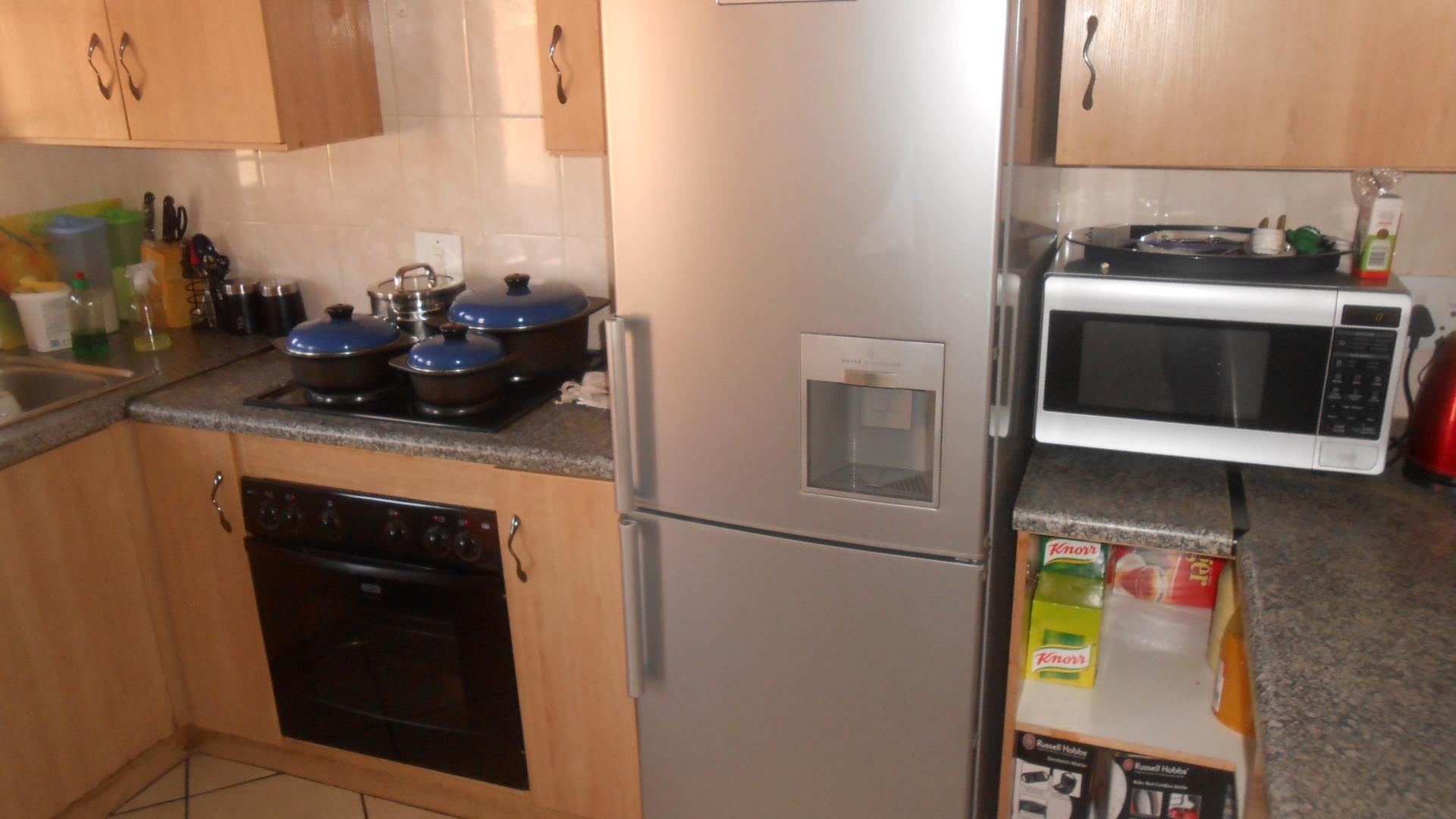 Kitchen - 9 square meters of property in Bronkhorstspruit