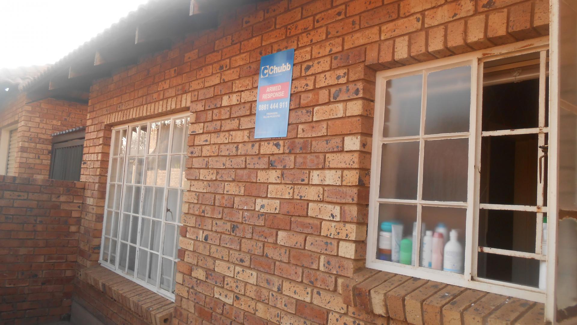 Front View of property in Bronkhorstspruit