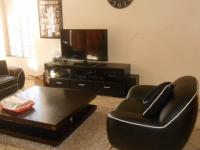 Lounges - 17 square meters of property in Bronkhorstspruit