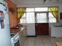 Kitchen - 10 square meters of property in Riviersonderend