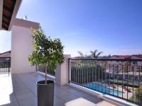 Balcony - 33 square meters of property in The Wilds Estate