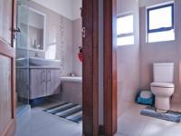 Bathroom 2 - 9 square meters of property in Silverwoods Country Estate