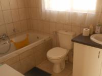 Main Bathroom - 12 square meters of property in Tijger Vallei