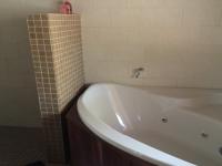 Main Bathroom - 6 square meters of property in Marloth Park