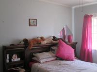 Main Bedroom - 17 square meters of property in Vaalpark