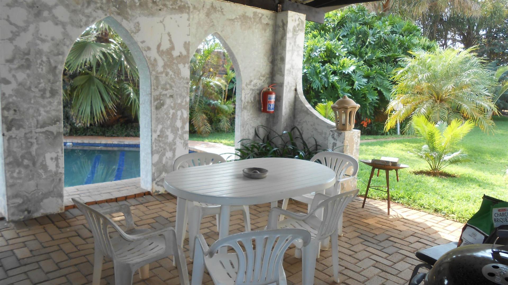 Patio - 10 square meters of property in Mokopane (Potgietersrust)