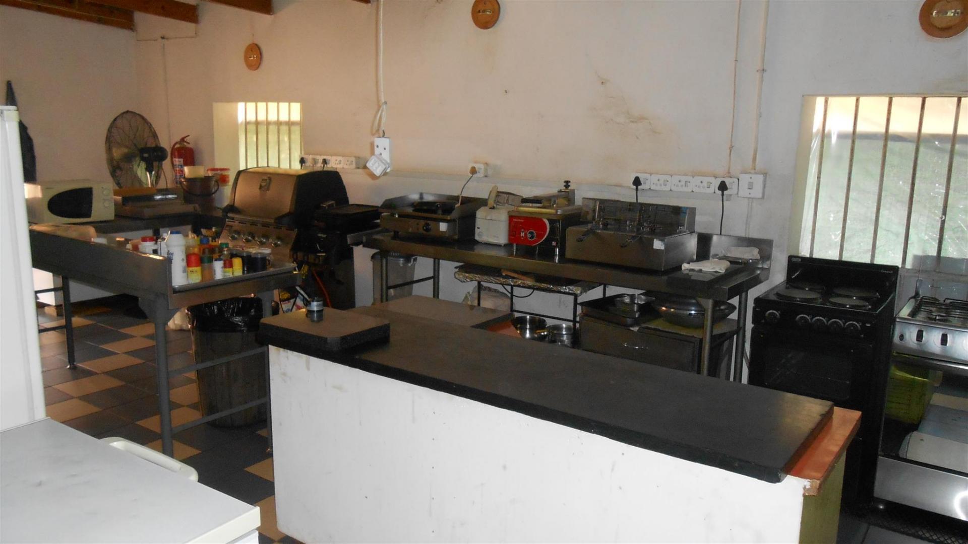 Kitchen - 16 square meters of property in Mokopane (Potgietersrust)