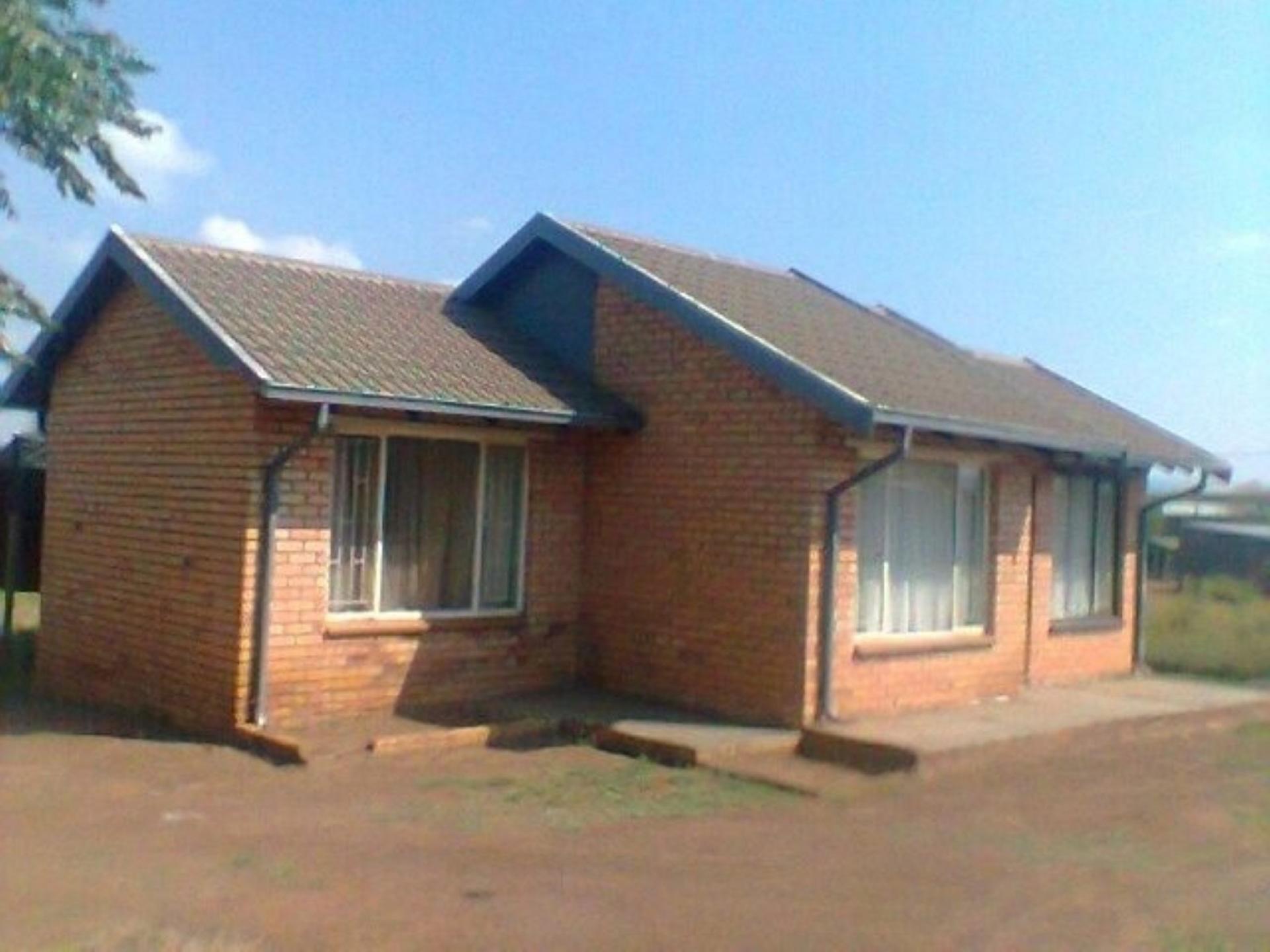 2 Bedroom House  for Sale For Sale in Zeerust  Private 