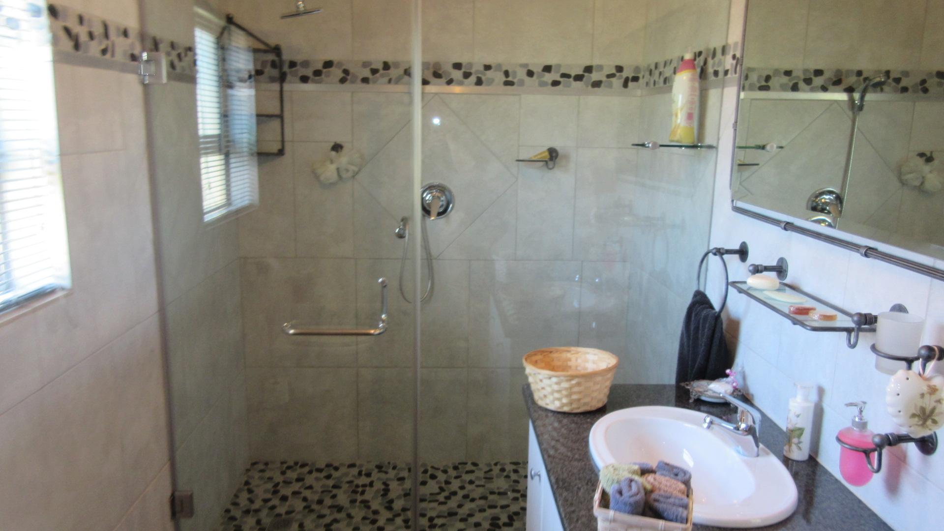 4 Bedroom Cluster for Sale For Sale in Johannesburg North