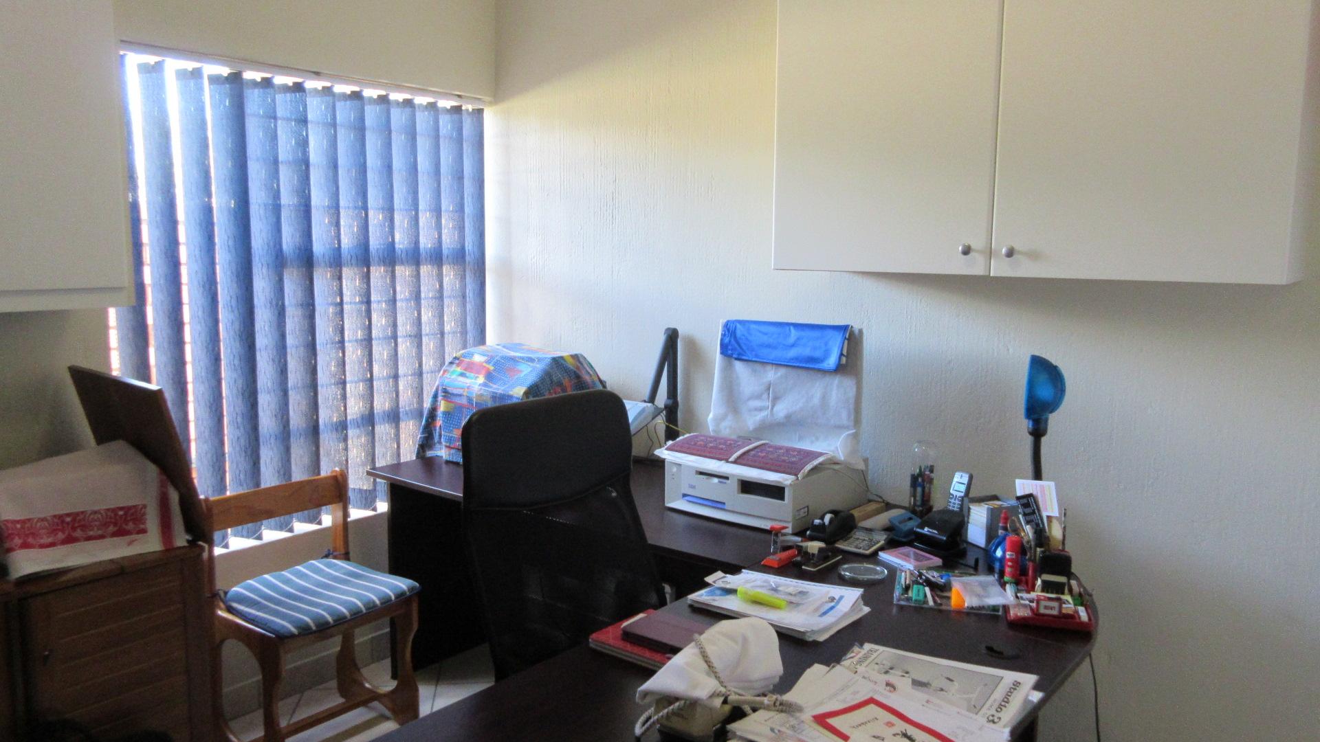 Study - 11 square meters of property in Johannesburg North