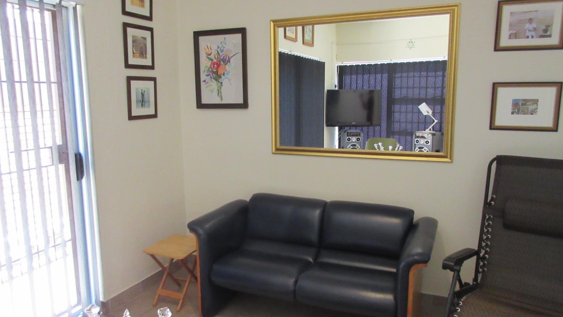 Lounges - 45 square meters of property in Johannesburg North