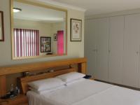 Main Bedroom - 33 square meters of property in Johannesburg North