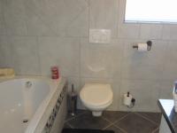 Bathroom 1 - 7 square meters of property in Johannesburg North