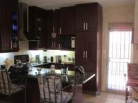 Kitchen - 14 square meters of property in Johannesburg North